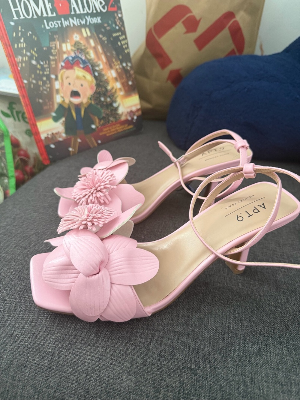 Apt. 9 Blush Pink Floral Ankle-Strap Sandals Size 8.5